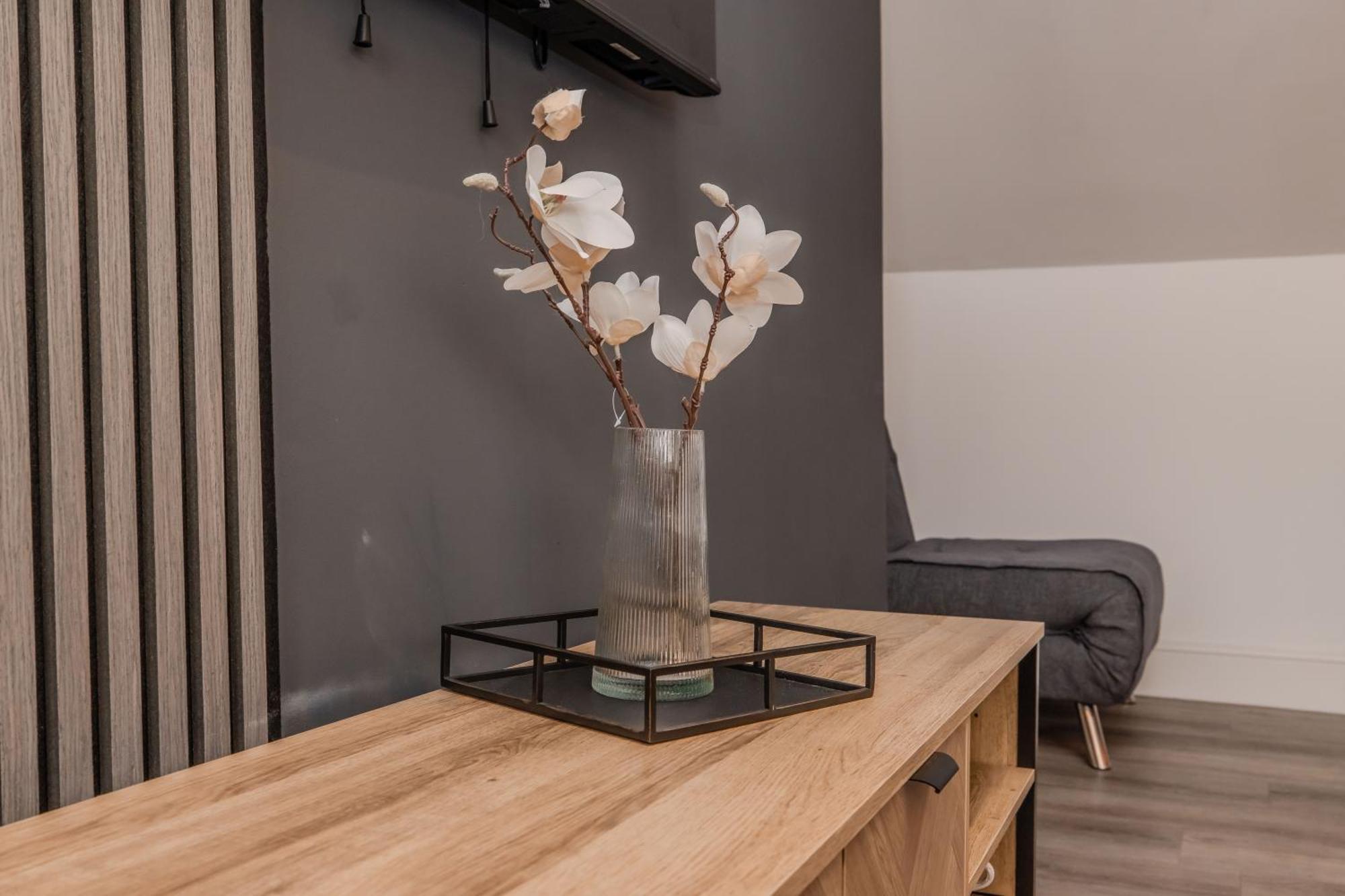 Luxe City Living L 2-Bedroom Flat With Free Parking Hove Exterior foto