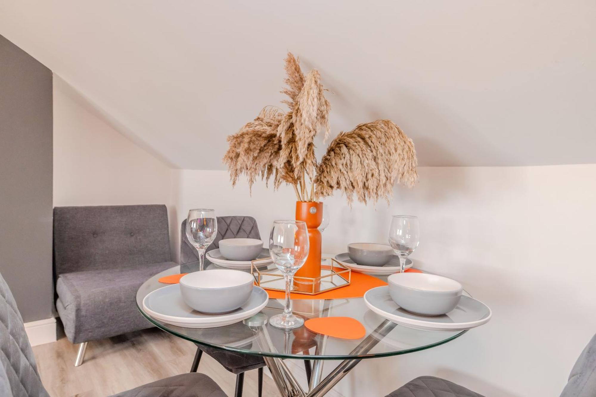 Luxe City Living L 2-Bedroom Flat With Free Parking Hove Exterior foto